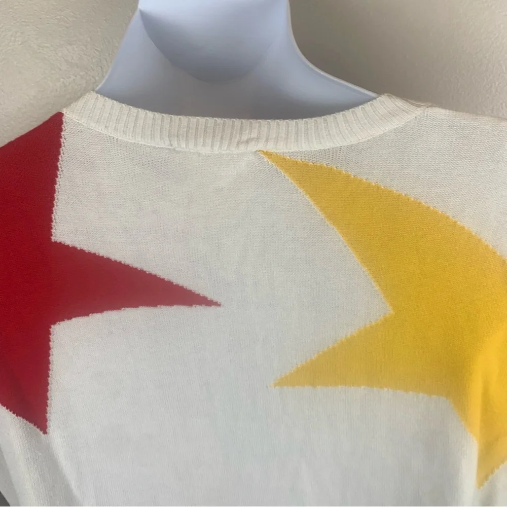 Boutique Fantastic Fawn‎ White With Stars Knit Medium Oversized Sweater